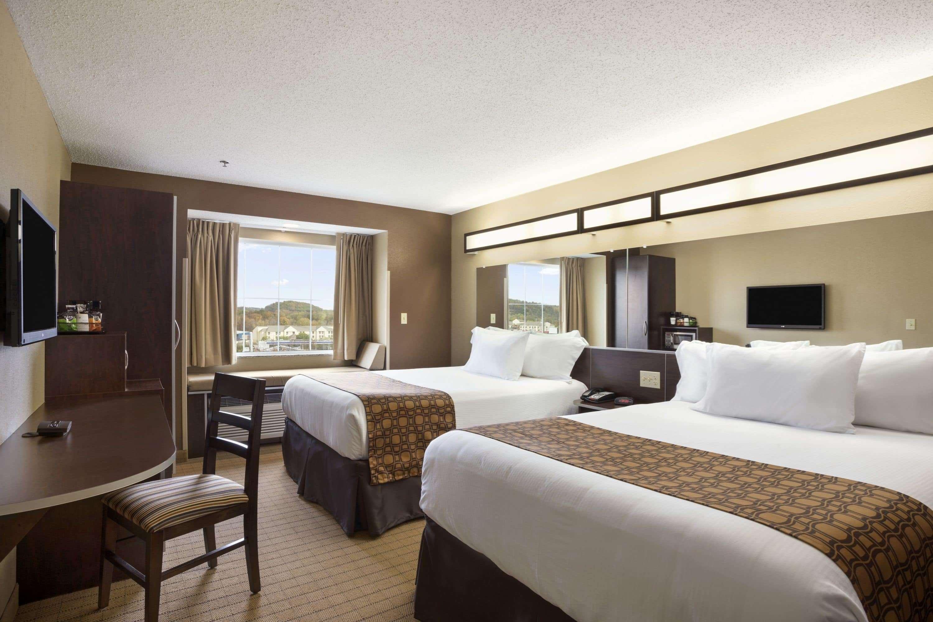 Microtel Inn & Suites By Wyndham Cambridge Exterior photo